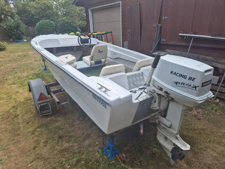 Boot met trailer, 35pk Johnson + 3.5pk Yamaha, Watersport en Boten, Speedboten, Gebruikt, 3 tot 6 meter, Benzine, Minder dan 70 pk