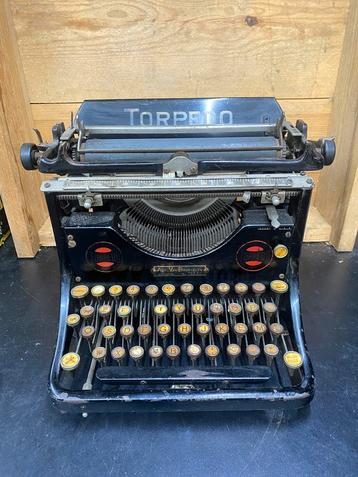 Machine à écrire Torpedo antique
