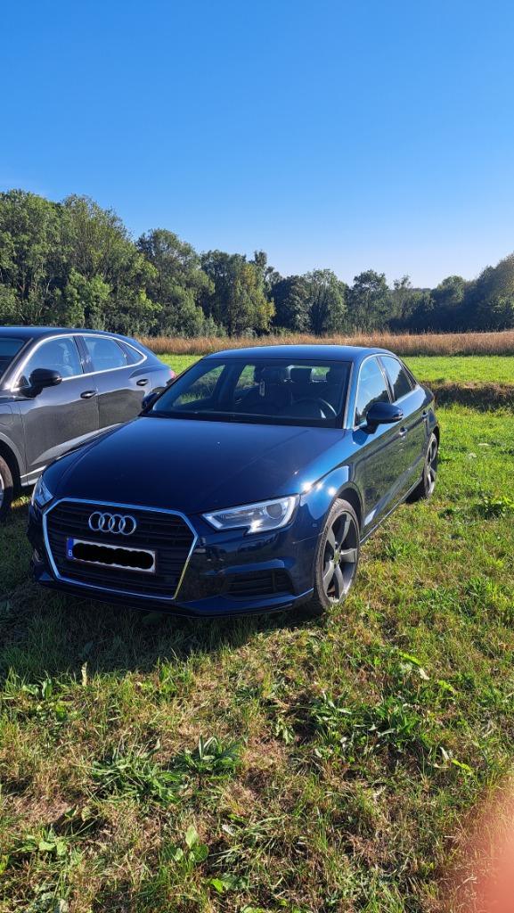 Audi A3 Sedan, Auto's, Audi, Particulier, A3, Benzine, Euro 6, Berline, 4 deurs, Automaat, Blauw, Zwart, Leder, Voorwielaandrijving