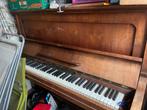 Gratis piano wegens verhuis, Ophalen, Gebruikt, Bruin, Piano