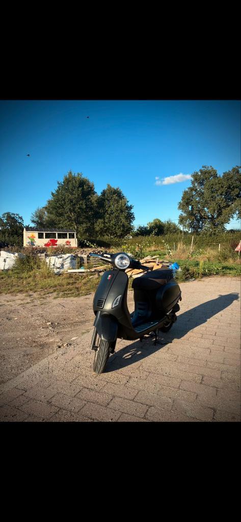 Gts tekoop, Fietsen en Brommers, Scooters | Piaggio, Zo goed als nieuw, Overige modellen, Klasse B (45 km/u), Ophalen