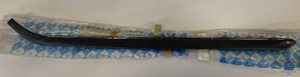 NOS sierlijst A-stijl rechts voor Mercedes-Benz W123, -, Nieuw, Ophalen of Verzenden, -
