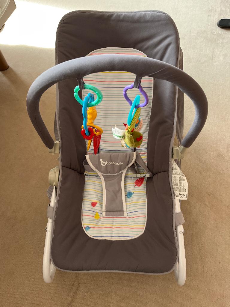 Relax bébé Badabulle gris, Enfants & Bébés, Enlèvement ou Envoi, Comme neuf, Autres marques, Avec ceinture(s)