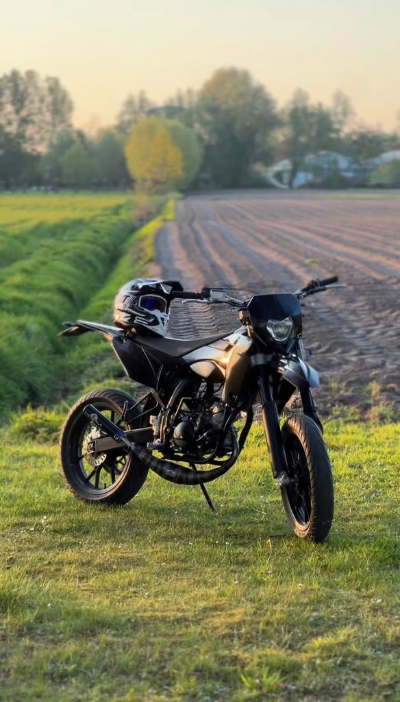 Sherco sm-rs te ruil/te koop, Fietsen en Brommers, Overige merken, 6 versnellingen, Ophalen of Verzenden, Zo goed als nieuw