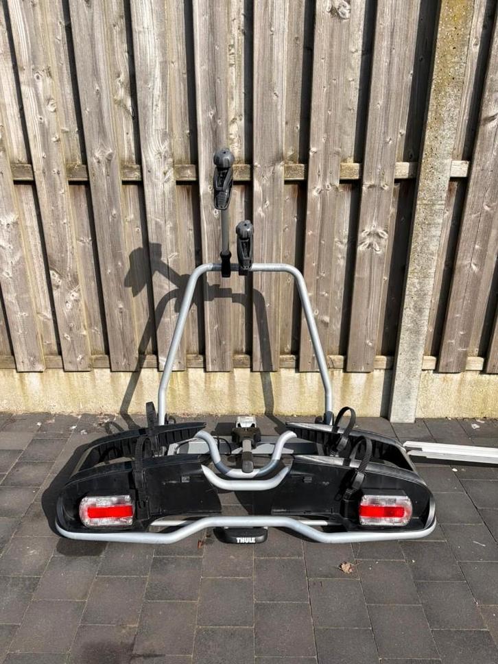 Fietsrek Thule, Auto diversen, Fietsendragers, Gebruikt, Trekhaakdrager, 2 fietsen, Elektrische fiets, Ophalen