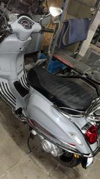 vespa sprint nardo grey a klasse iget, Fietsen en Brommers, Ophalen, Zo goed als nieuw, Benzine, 50 cc