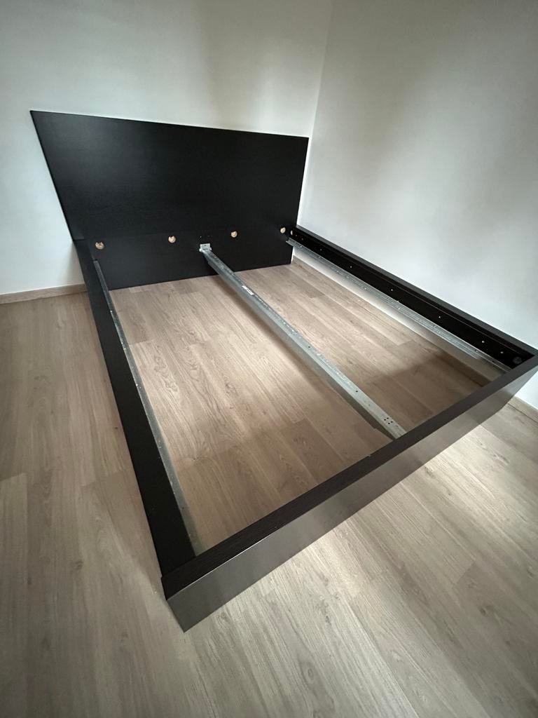 Bed + lattenbodems + matras in goeie staat 160cm breed, Huis en Inrichting, Slaapkamer | Bedden, Zo goed als nieuw, Ophalen