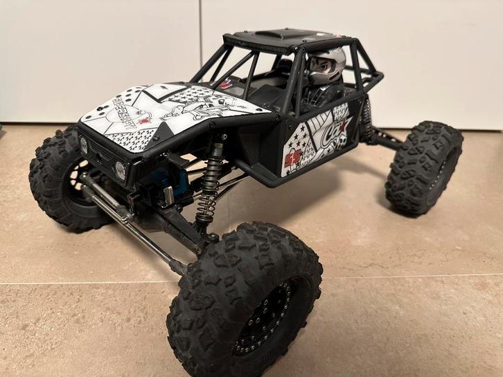 Axial Capra, Hobby & Loisirs créatifs, Modélisme | Radiocommandé & Téléguidé | Voitures, Utilisé, Voiture off road, Électro, Échelle 1:10