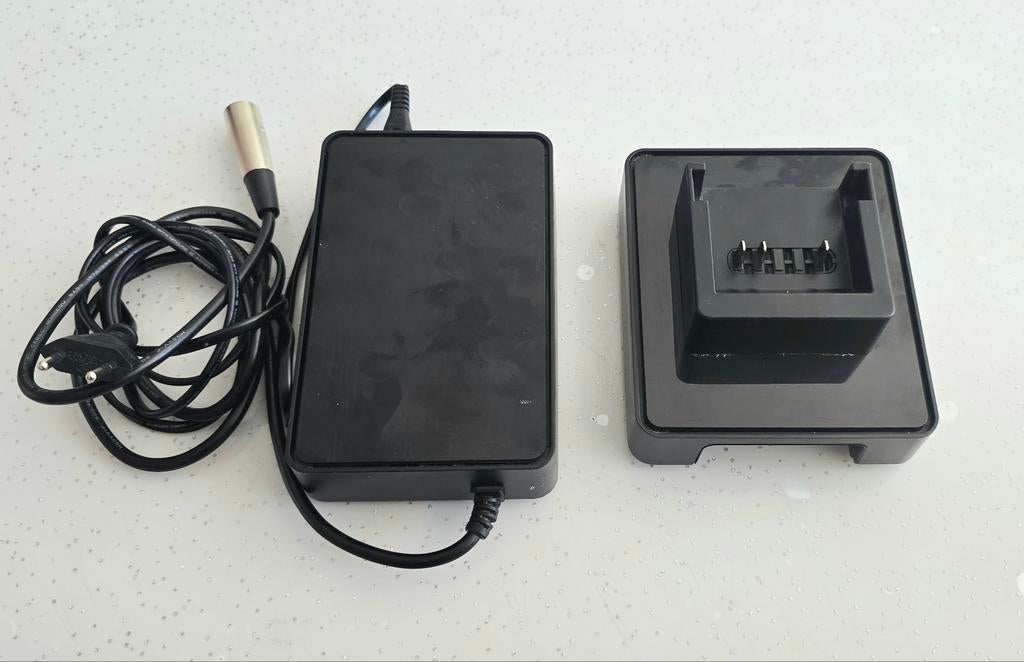 chargeur de batterie pour kalkhoff ou gazelle pulse, Vélos & Vélomoteurs, Enlèvement