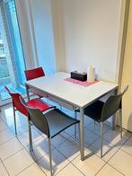 Table de cuisine et 4 chaises, 100 à 150 cm, Quatre personnes, Enlèvement, Utilisé