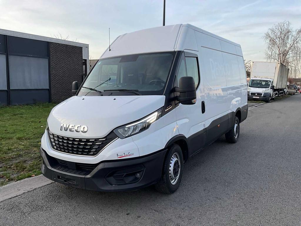 2021 Iveco Daily Lichte vrachtwagen, Auto's, Overige Auto's, Automaat, Gebruikt, Bedrijf, Diesel