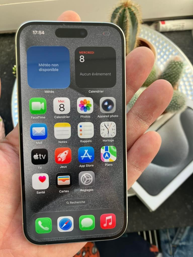 iPhone 15 pro 128gb à vendre ou à échanger, 128 GB, 88 %, Comme neuf, Enlèvement
