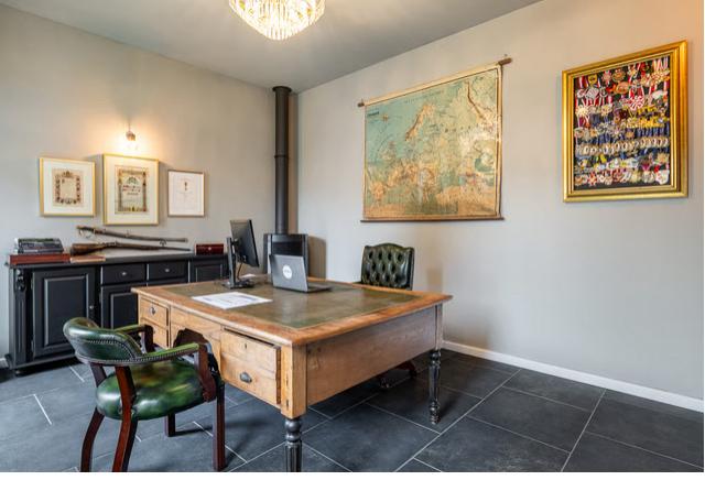 Unieke notarisbureau!, Enlèvement