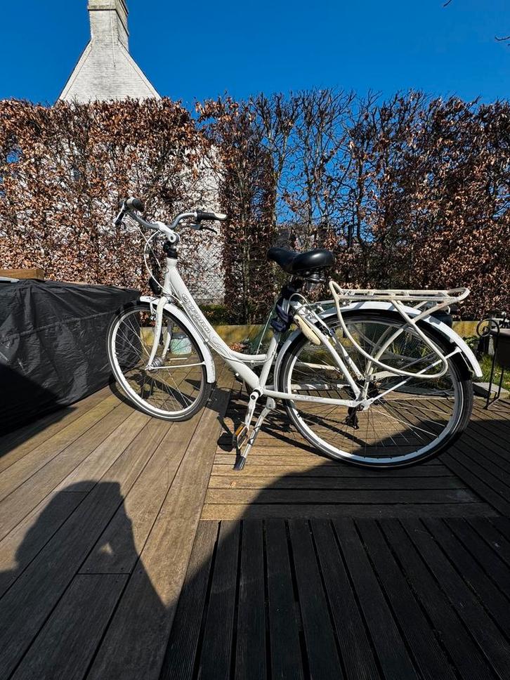 Fiets Oxford wit, Fietsen en Brommers, Fietsen | Dames | Damesfietsen, Gebruikt, Overige merken, Versnellingen, 47 tot 50 cm, Ophalen