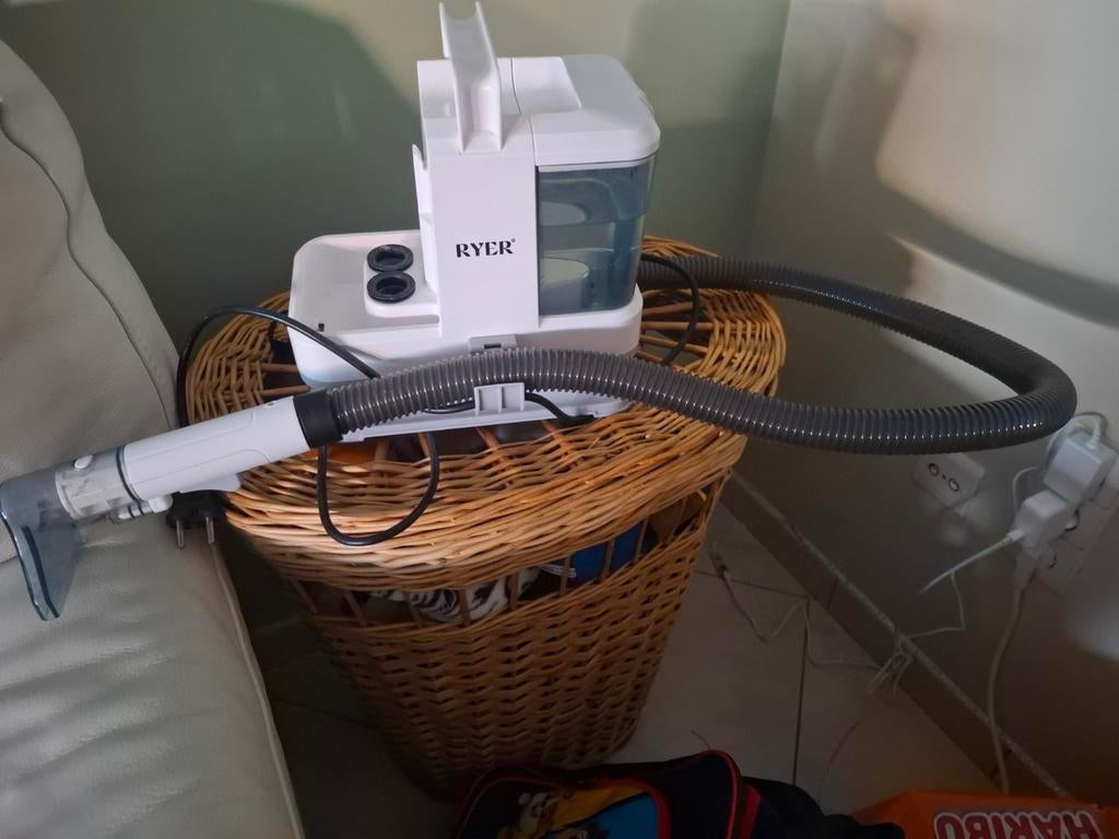 Tapijtreiniger, Ophalen