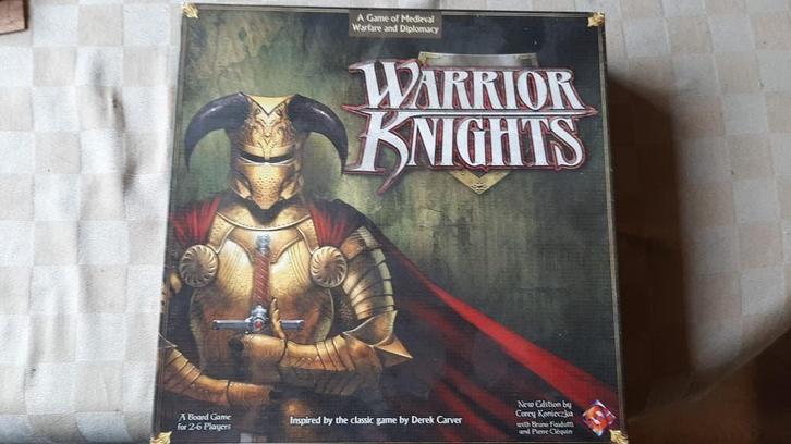 bordspel engelstalig Warrior Knights tactiekspel, Hobby en Vrije tijd, Gezelschapsspellen | Bordspellen, Nieuw, Een of twee spelers