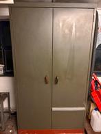 Metalen kast, Ophalen, Zo goed als nieuw
