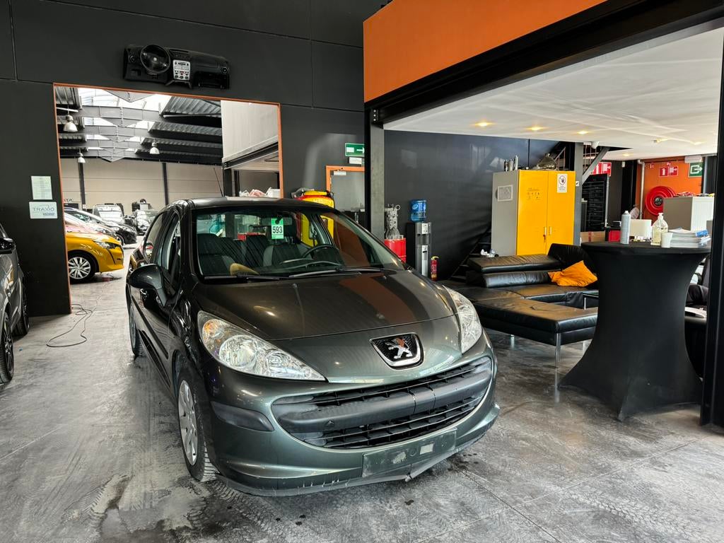 PEUGEOT 207, Autos, Peugeot, Entreprise, Achat, Air conditionné, Ordinateur de bord, Verrouillage central, Vitres électriques