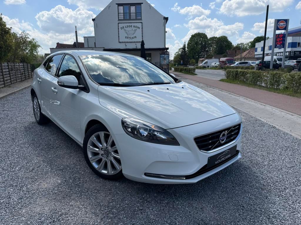 Volvo V40 1.6 D * GPS * 1e EIGENAAR*, Voorwielaandrijving, Euro 5, Stof, Zwart