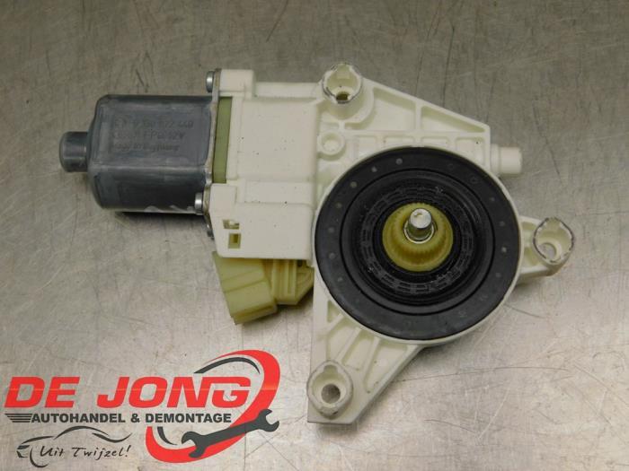 Moteur de vitre portière d'un Mercedes C-Klasse, 3 mois de garantie, Utilisé, -, -