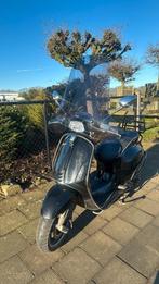 Vespa sprint, Fietsen en Brommers, Scooters | Vespa, Ophalen, Zo goed als nieuw