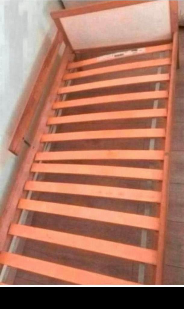 Peuterbed met lattenbodem, Ophalen of Verzenden, Zo goed als nieuw, Lattenbodem