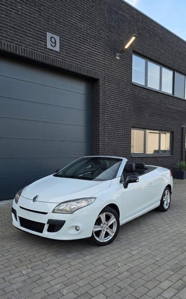 RENAULT MEGANE AUTOMATIC.CABRIO.️DIESEL 1.5, Auto's, Renault, Bedrijf, Te koop, Mégane, Diesel, Euro 5, Cabriolet, Automaat, Wit