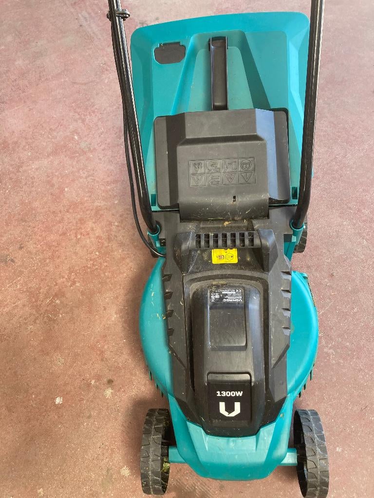 Elektrische grasmaaier Vonroc LM502AC – 1300W – 32cm, Jardin & Terrasse, Tondeuses à gazon, Tondeuse rotative, Enlèvement, Utilisé