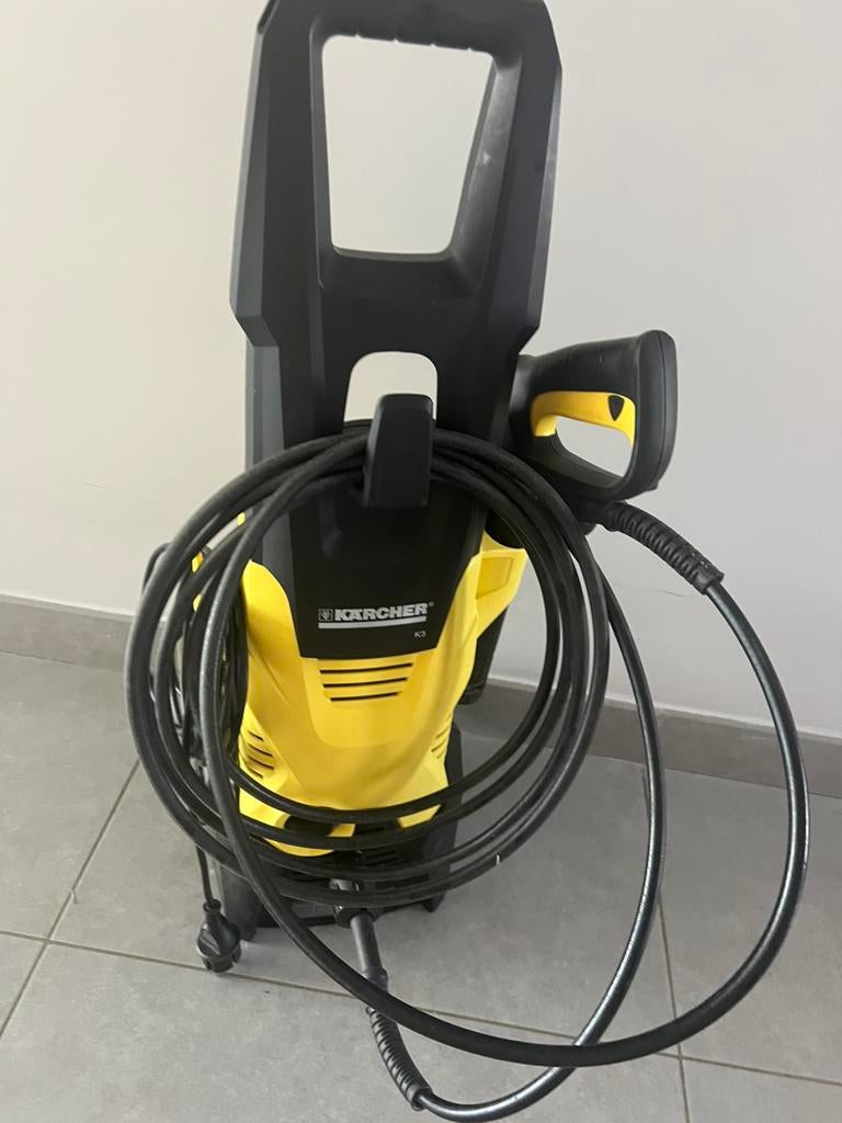 Pièces cassées du nettoyeur haute pression Kärcher K3, Enlèvement, Utilisé