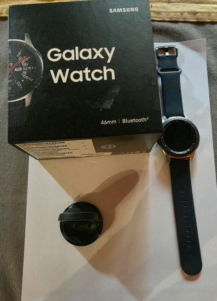 Ensemble Montre galaxy watch 46 mm et Buds +, Bijoux, Sacs & Beauté, Montres connectées, État, Enlèvement