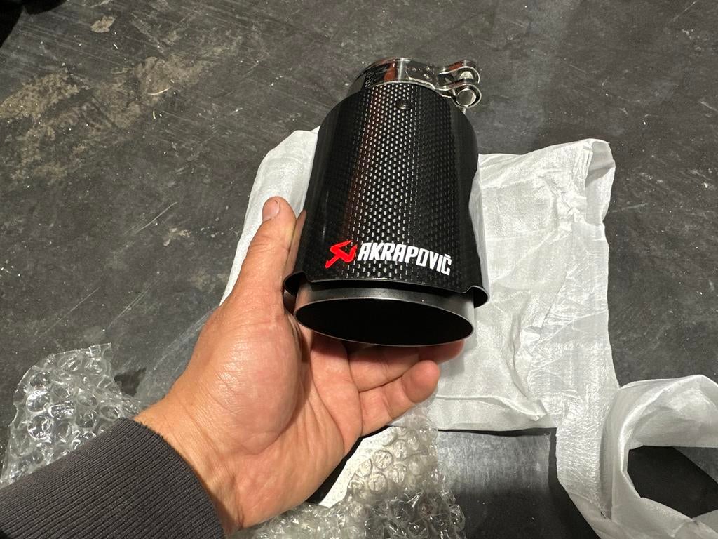 2x Akrapovic eindstukker sierstukken voor einddemper, Auto-onderdelen, Ophalen, Volkswagen