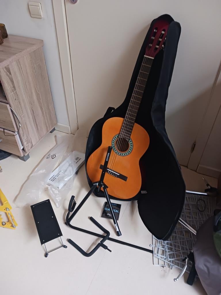 Ensemble guitare complet, Musique & Instruments, Instruments à corde | Guitares | Acoustiques, Enlèvement ou Envoi