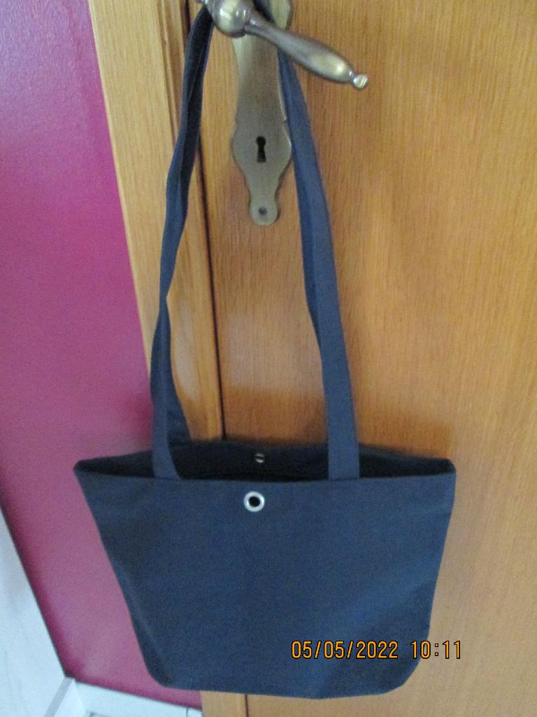Sac bleu marine, Bijoux, Sacs & Beauté, Sacs | Sacs Femme, Enlèvement, Neuf, Bleu, Shopper
