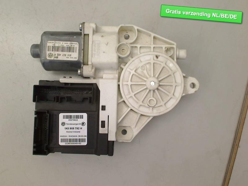 MOTOR RAAMMECHANIEK RECHTS VOOR Touran (1T1 / T2), Gebruikt, De Bloemendaal 21 21
5221 EB  'S HERTOGENBOSCH, NL, Dhr. R. de Gouw