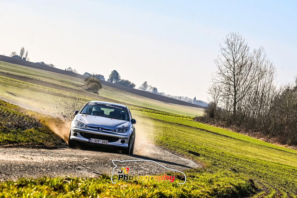 Lot de pieces 206 1600