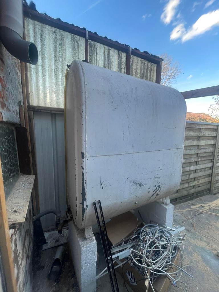 Mazouttank, Bricolage & Construction, Outillage | Autres Machines, Enlèvement, Utilisé