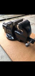 Bankschroef merk acier 125mm., Ophalen, Zo goed als nieuw