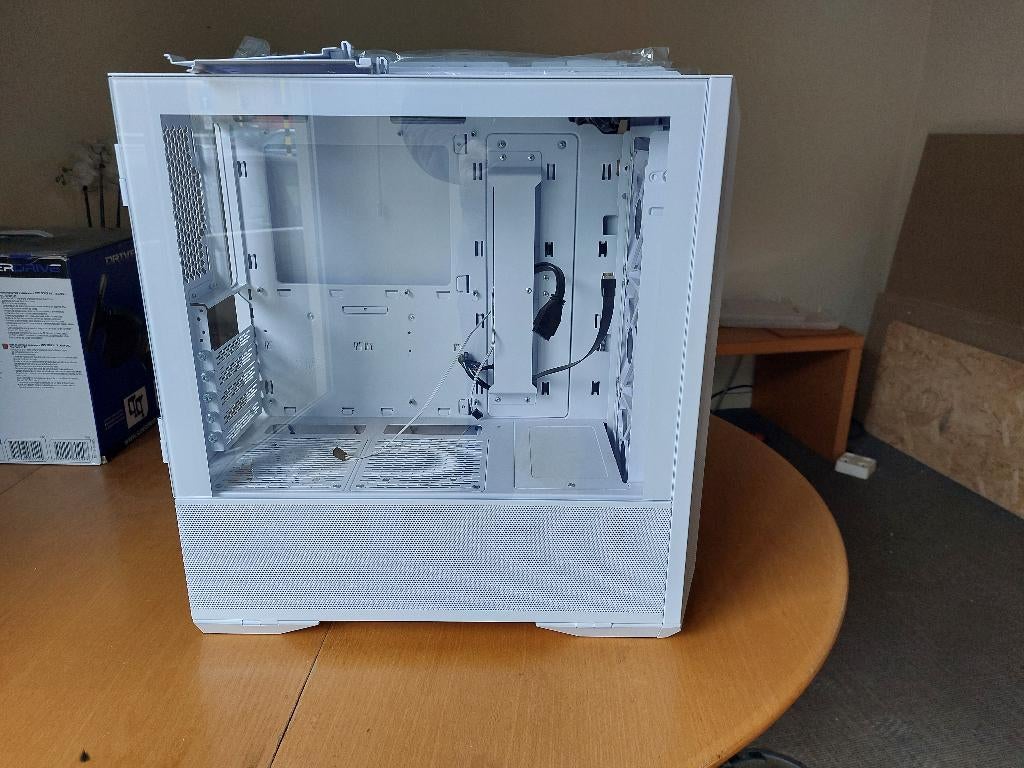 Lian Li PC case wit, Enlèvement, Comme neuf