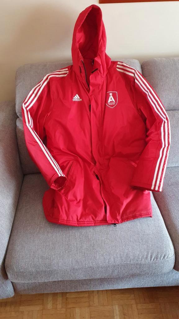 'Royal Antwerp Hockey Club' regenjas van Adidas, Kleding | Heren, Sportkleding, Zo goed als nieuw, Algemeen, Maat 52/54 (L), Rood