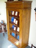 VITRINEKAST - MASSIEFHOUTEN 1-DEURS KAST -50% - Flamant, Huis en Inrichting, Ophalen, Nieuw