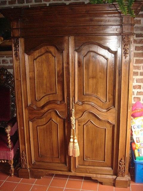 UNIEKE TEAKHOUTEN 2-deurs gesloten KAST Flamant handgemaakt, Antiek en Kunst, Curiosa en Brocante, Ophalen