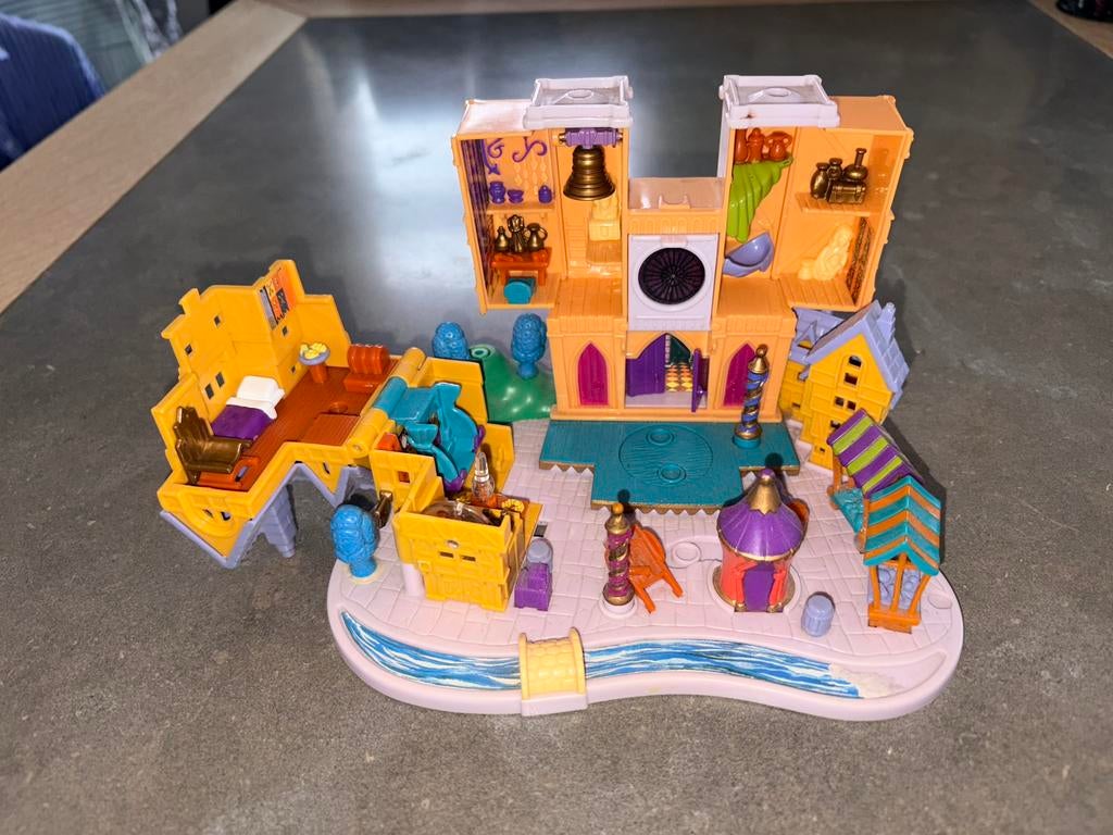 Vintage Polly Pocket The Hunchback of the Notre Dame, Enlèvement ou Envoi, Utilisé