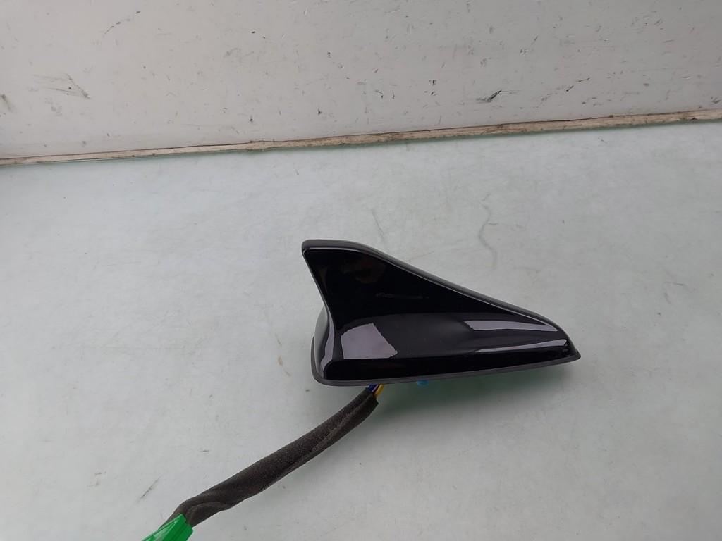 ANTENNE Hyundai i20 (BC3) (01-2020/-) (|96210Q0100EB|), Hyundai Motor Deutschland GmbH, Gebruikt, Kaiserleipromenade 5
63067  Offenbach am Main, DE