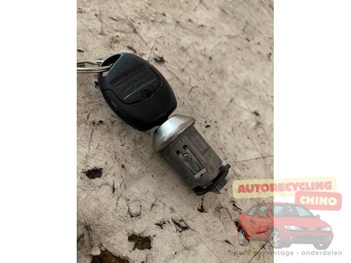 Serrure de contact + clé d'un Ford Puma, -, 3 mois de garantie, -, -