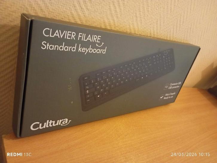 Clavier filaire Cultura Noir, Informatique & Logiciels, Claviers, Utilisé, Azerty, Filaire, Envoi