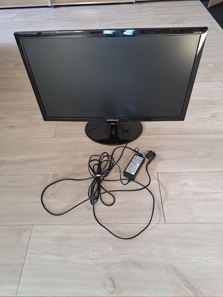 Samsung monitor  S24D330, Ophalen