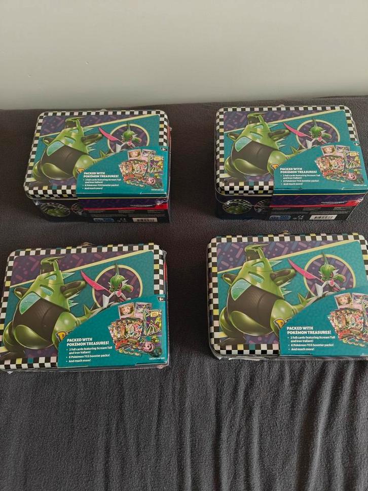 Pokémon chest, Hobby en Vrije tijd, Gezelschapsspellen | Kaartspellen, Nieuw, Ophalen