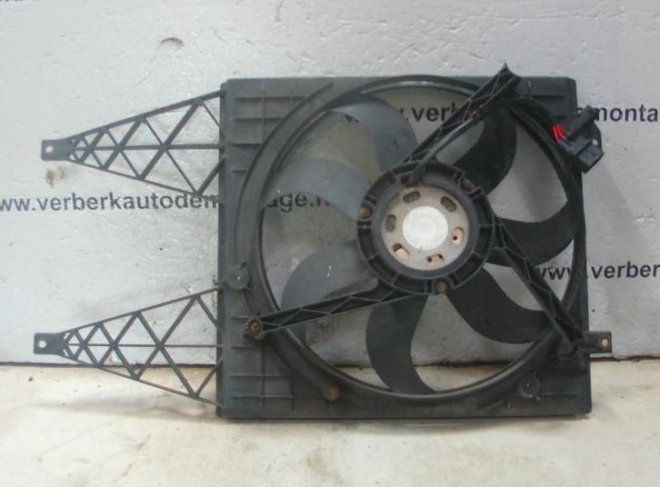 KOELVENTILATORMOTOR Volkswagen Polo IV (9N1 / 2/3), Auto-onderdelen, Airco en Verwarming, Volkswagen, Gebruikt