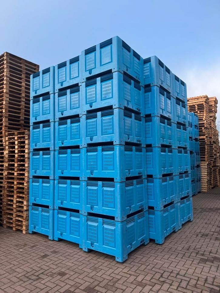 Kunststof geperforeerde bakken 100x120 kubsche bakken, Doe-het-zelf en Bouw, Kratten en Dozen, Zo goed als nieuw, Ophalen