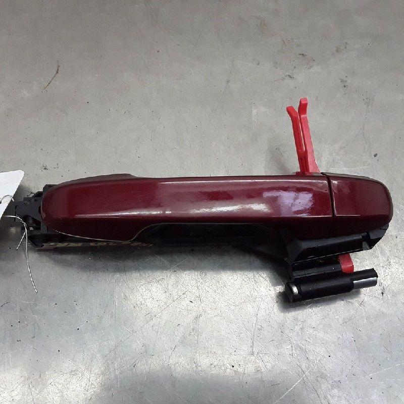 POIGNEE EXTERIEURE ARRIÈRE DROITE Toyota Yaris III (P13), Utilisé, Arrière, Toyota